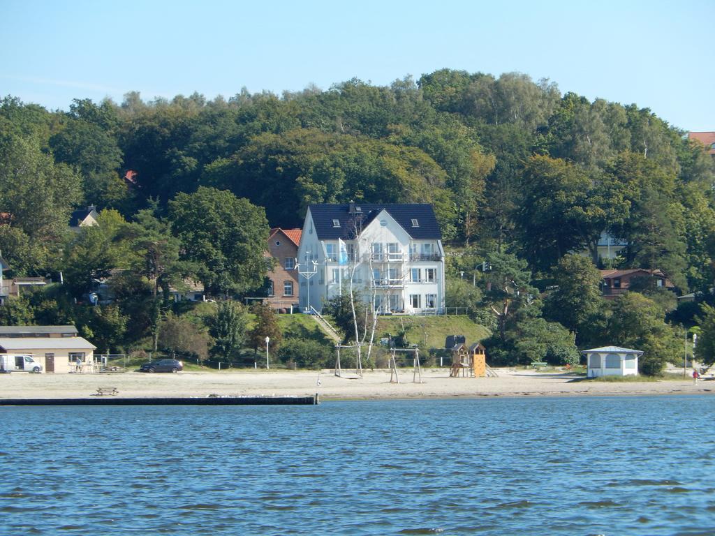 Haus Seeblick Insel Ruegen Lietzow Luaran gambar
