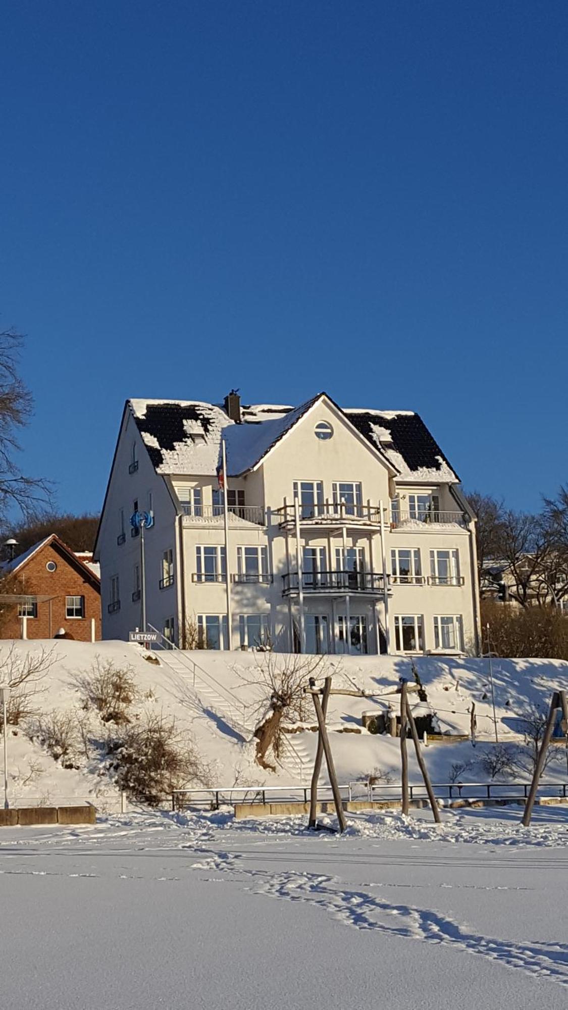 Haus Seeblick Insel Ruegen Lietzow Luaran gambar