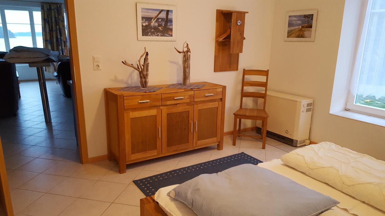 Haus Seeblick Insel Ruegen Lietzow Luaran gambar